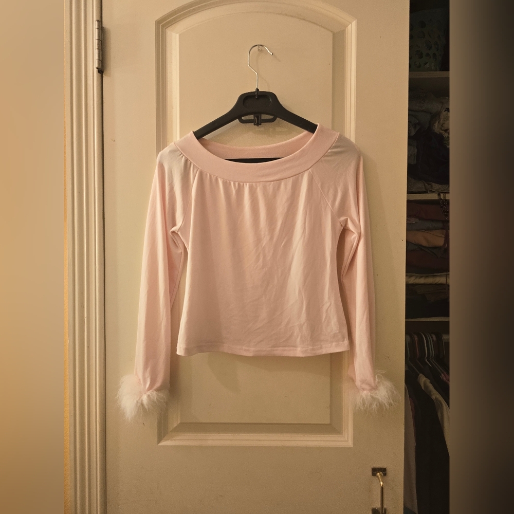 Philly California y2k pink crop top with feather wrists small